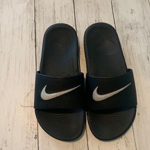 Nike slides SZ 3Y